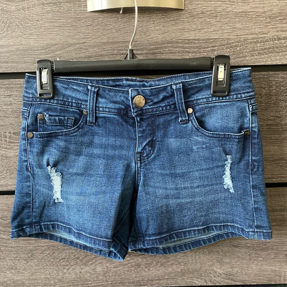 CP Jeans Denim Blue Women's Shorts. Size 1